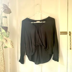 UO Black Cross Front Top